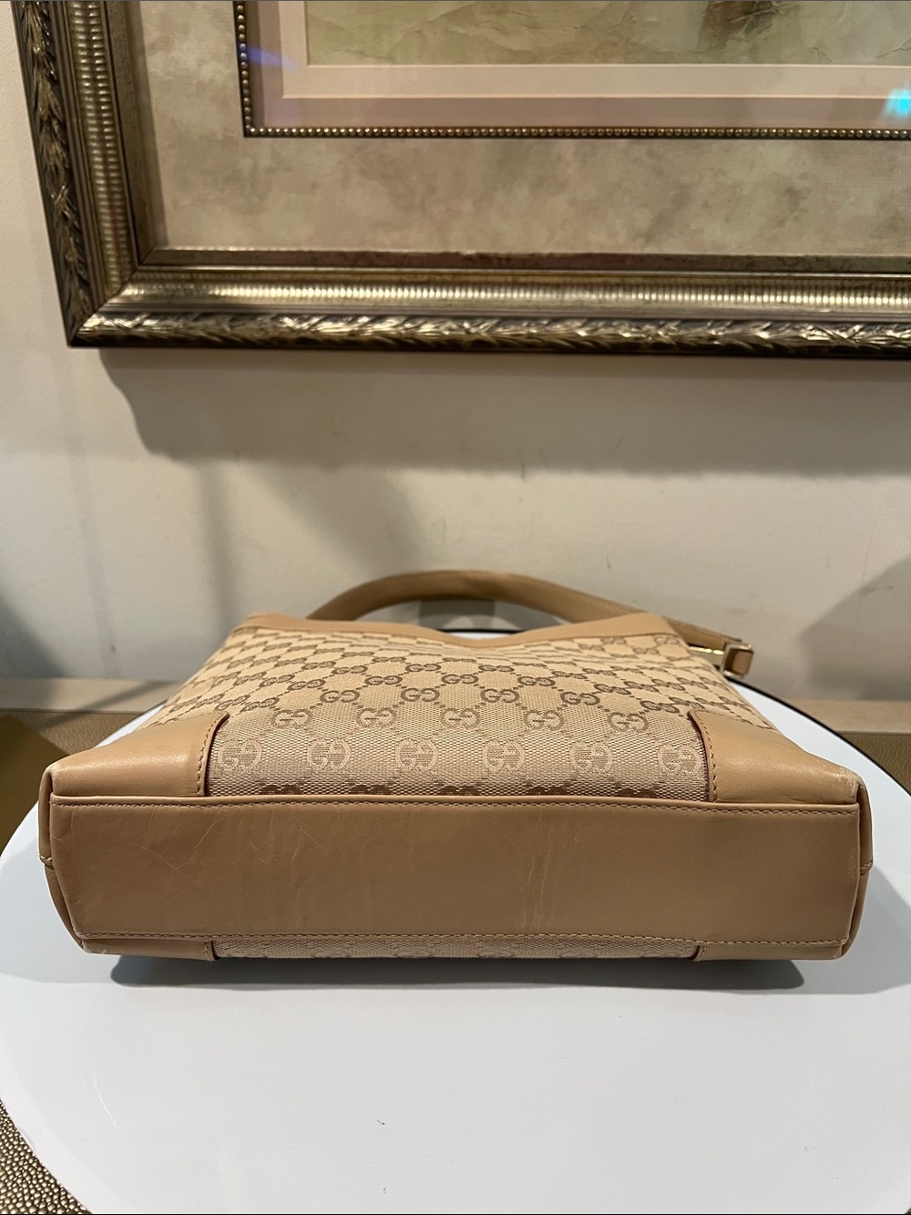 Gucci Tan Monogram Shoulder Bag - Picture 9 of 13